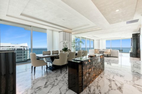 Copropriété à vendre à Bal Harbour, Floride: 3 chambres, 388.8 m2 № 1925741 - photo 12