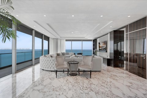 Copropriété à vendre à Bal Harbour, Floride: 3 chambres, 388.8 m2 № 1925741 - photo 5