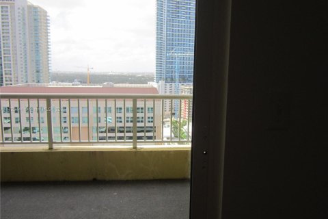 Copropriété à vendre à Miami, Floride: 1 chambre, 58.53 m2 № 2059766 - photo 16