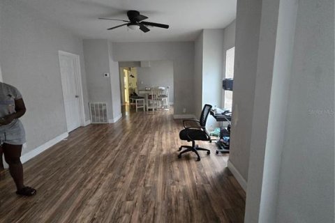 Casa en venta en Orlando, Florida, 3 dormitorios, 114.18 m2 № 2123624 - foto 4