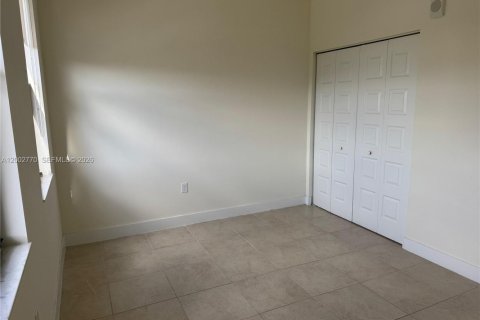 Copropriété à louer à Doral, Floride: 3 chambres, 114.83 m2 № 2154423 - photo 12