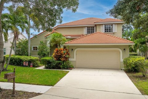 House in Weston, Florida 4 bedrooms, 230.03 sq.m. № 1889534 - photo 2