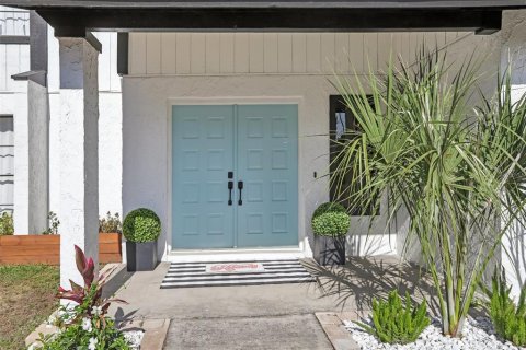 Villa ou maison à vendre à Brandon, Floride: 4 chambres, 218.04 m2 № 1725753 - photo 3