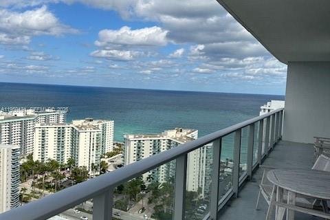 Купить кондоминиум в Холливуд, Флорида 2 спальни, 99.87м2, № 2005757 - фото 29