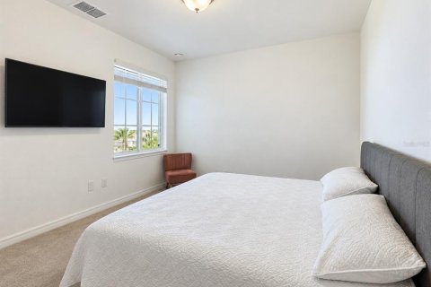 Condo in Venice, Florida, 2 bedrooms in WELLEN PARK  № 2378059 - photo 16
