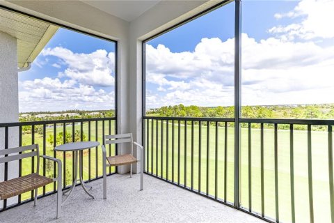 Condo in Venice, Florida, 2 bedrooms in WELLEN PARK  № 2378059 - photo 20