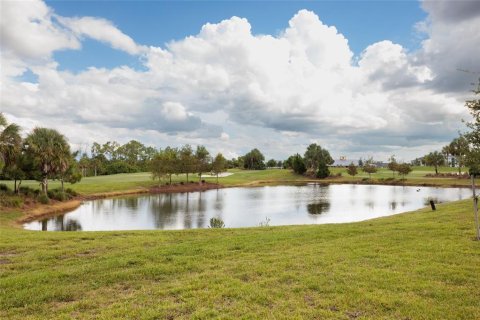 Condo in Venice, Florida, 2 bedrooms in WELLEN PARK  № 2378059 - photo 22