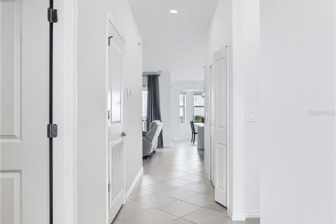 Condo in Venice, Florida, 2 bedrooms in WELLEN PARK  № 2378059 - photo 11