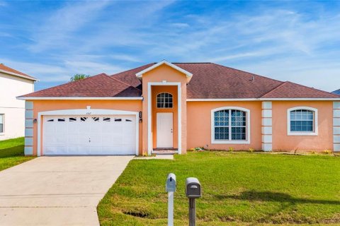 Casa en venta en Kissimmee, Florida, 3 dormitorios, 174.28 m2 № 1838868 - foto 1