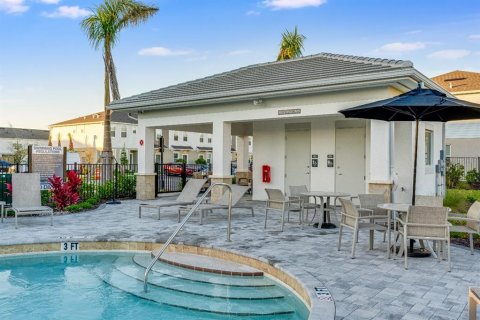 Townhouse in Sarasota, Florida 2 bedrooms, 111.95 sq.m. № 2096439 - photo 11