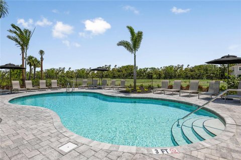 Townhouse in Sarasota, Florida 2 bedrooms, 111.95 sq.m. № 2096439 - photo 16