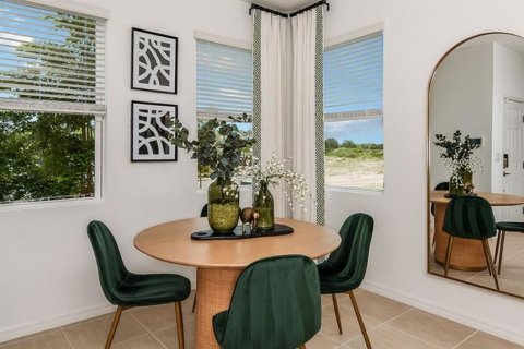 Townhouse in Sarasota, Florida 2 bedrooms, 111.95 sq.m. № 2096439 - photo 6