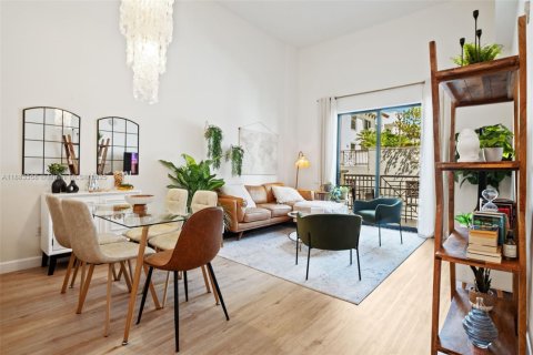 Купить кондоминиум в Майами, Флорида 1 комната, 101.64м2, № 1930423 - фото 1