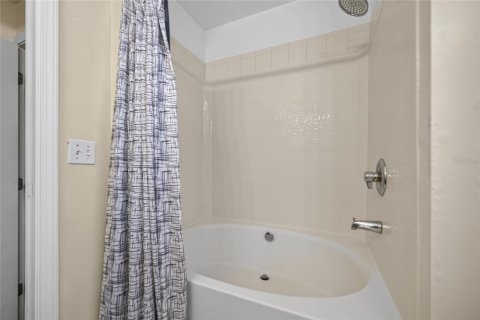 Casa en alquiler en Orlando, Florida, 3 dormitorios, 144.74 m2 № 2226689 - foto 24