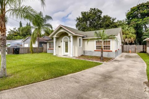 Casa en alquiler en Orlando, Florida, 3 dormitorios, 144.74 m2 № 2226689 - foto 2