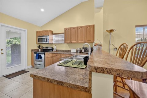 Casa en alquiler en Orlando, Florida, 3 dormitorios, 144.74 m2 № 2226689 - foto 14