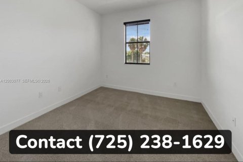 Villa ou maison à louer à Tamarac, Floride: 3 chambres, 171.13 m2 № 2066487 - photo 6