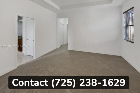 Villa ou maison à louer à Tamarac, Floride: 3 chambres, 171.13 m2 № 2066487 - photo 5