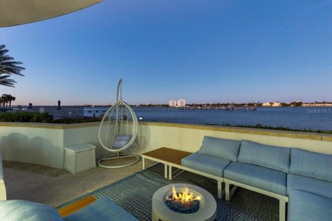 Купить кондоминиум в Холли Хилл, Флорида 6 комнат, 208.01м2, № 2105685 - фото 16