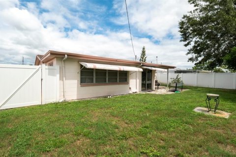 House in Holiday, Florida 2 bedrooms, 111.48 sq.m. № 1902066 - photo 22