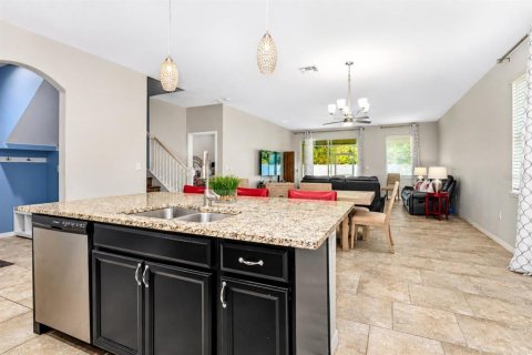 Casa en venta en Kissimmee, Florida, 4 dormitorios, 287.9 m2 № 2225676 - foto 8
