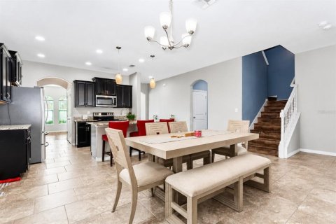 Casa en venta en Kissimmee, Florida, 4 dormitorios, 287.9 m2 № 2225676 - foto 10