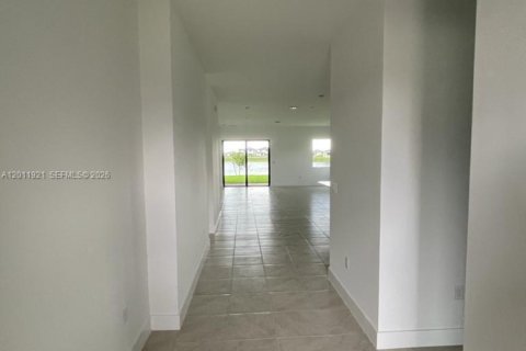 House in Ave Maria, Florida 4 bedrooms № 2074944 - photo 5