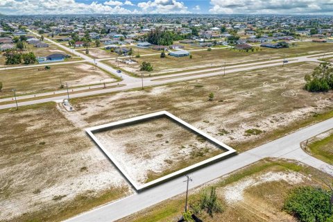 Terreno en venta en Cape Coral, Florida № 1194609 - foto 6