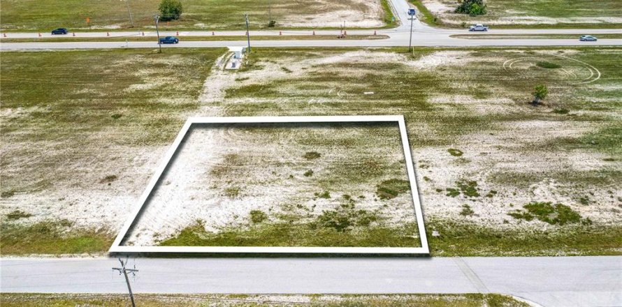 Terreno en Cape Coral, Florida № 1194609