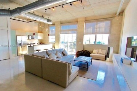 Condo in Fort Lauderdale, Florida, 1 bedroom  № 1455465 - photo 3