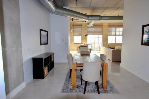 Condo in Fort Lauderdale, Florida, 1 bedroom  № 1455465 - photo 4