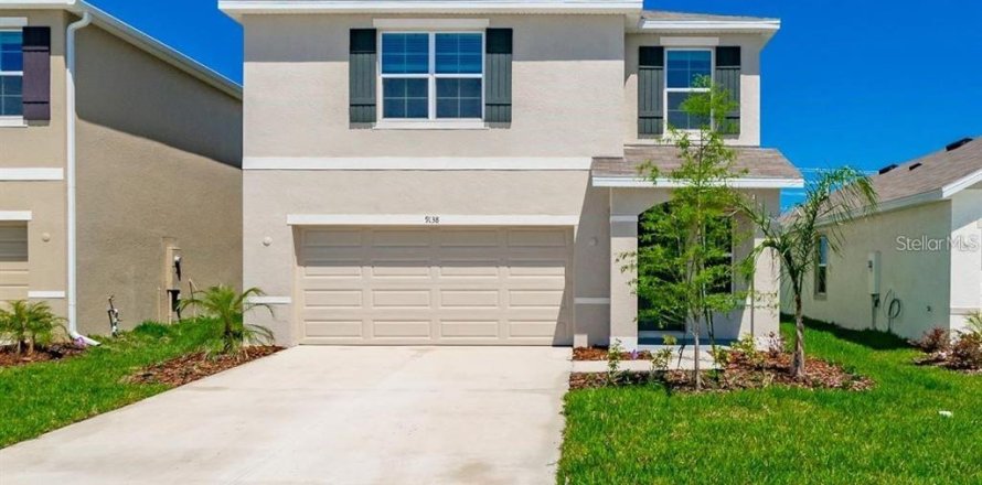 House in Wesley Chapel, Florida 3 bedrooms, 182.18 sq.m. № 2238349