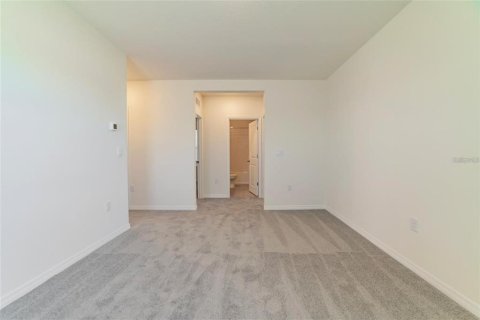 House in Wesley Chapel, Florida 3 bedrooms, 182.18 sq.m. № 2238349 - photo 28