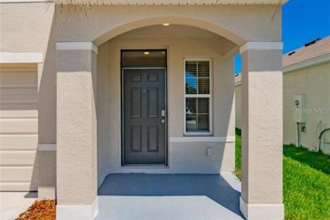 House in Wesley Chapel, Florida 3 bedrooms, 182.18 sq.m. № 2238349 - photo 5