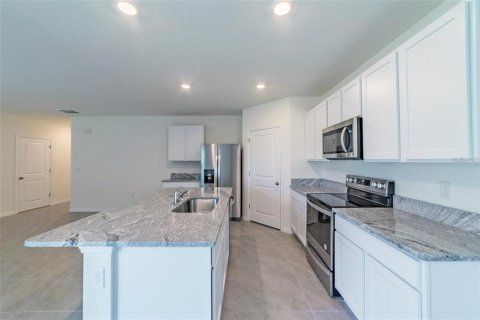 House in Wesley Chapel, Florida 3 bedrooms, 182.18 sq.m. № 2238349 - photo 21