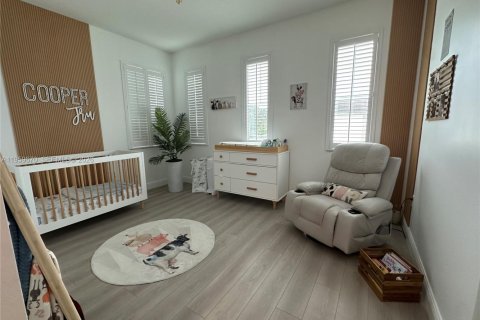 Купить виллу или дом в Уэст-Палм-Бич, Флорида 3 спальни, 213.68м2, № 2025742 - фото 12