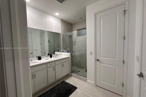 Купить виллу или дом в Уэст-Палм-Бич, Флорида 3 спальни, 213.68м2, № 2025742 - фото 19