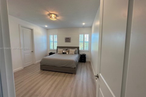 Купить виллу или дом в Уэст-Палм-Бич, Флорида 3 спальни, 213.68м2, № 2025742 - фото 18