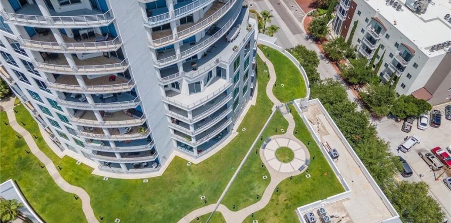 Condo in Tampa, Florida, 2 bedrooms  № 2223029