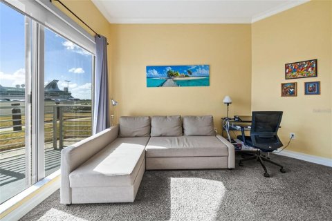 Condo in Tampa, Florida, 2 bedrooms  № 2223029 - photo 11