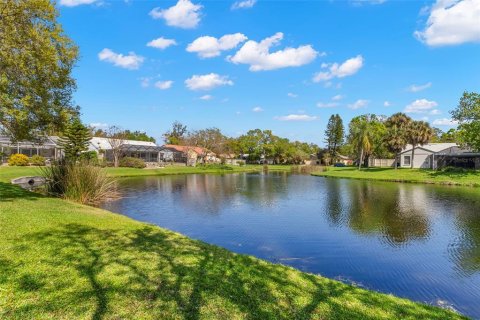 House in Saint Petersburg, Florida 3 bedrooms, 156.91 sq.m. № 2148776 - photo 17
