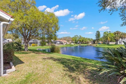 House in Saint Petersburg, Florida 3 bedrooms, 156.91 sq.m. № 2148776 - photo 15