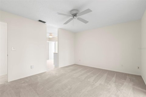 House in Saint Petersburg, Florida 3 bedrooms, 156.91 sq.m. № 2148776 - photo 30