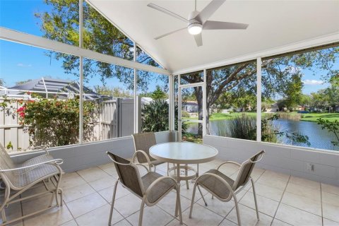 House in Saint Petersburg, Florida 3 bedrooms, 156.91 sq.m. № 2148776 - photo 12