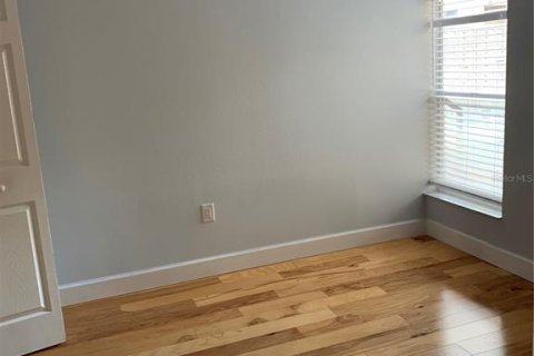 Condo in Kissimmee, Florida, 4 bedrooms  № 2143777 - photo 9