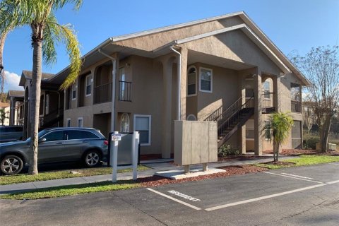 Condo in Kissimmee, Florida, 4 bedrooms  № 2143777 - photo 2