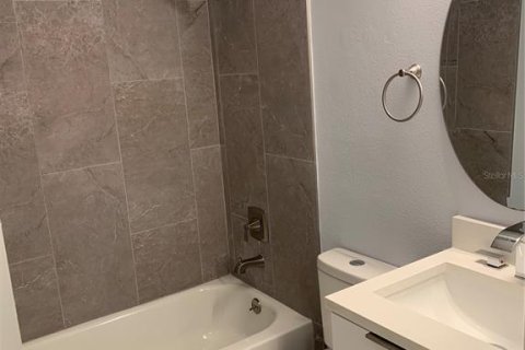 Condo in Kissimmee, Florida, 4 bedrooms  № 2143777 - photo 8