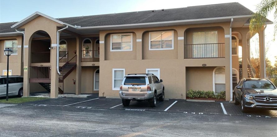 Condo in Kissimmee, Florida, 4 bedrooms  № 2143777