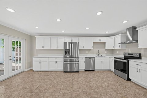 Villa ou maison à vendre à Tarpon Springs, Floride: 3 chambres, 179.21 m2 № 2353344 - photo 10