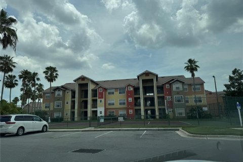 Condo in Kissimmee, Florida, 1 bedroom № 1843054 - photo 1
